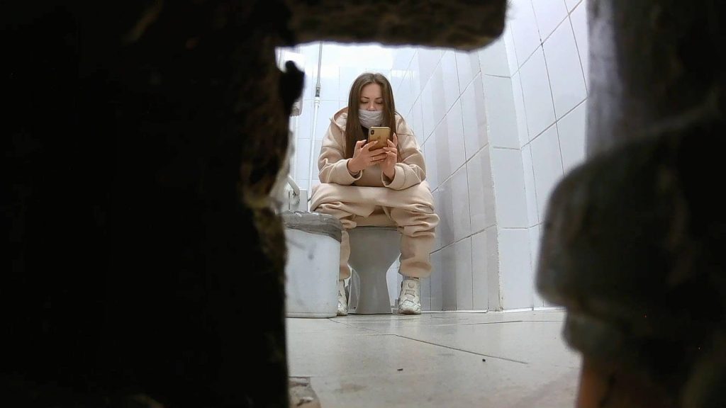 Shopping Mall Toilet 70